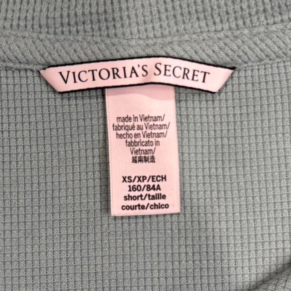 Victoria Secret PJ Set - Picture 5 of 5